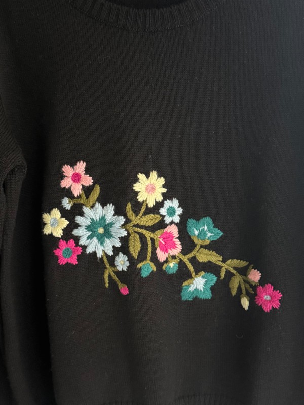 Moschino Jeans Çiçek Nakışlı Kazak