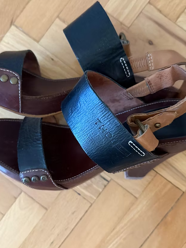 Tommy Hilfiger Deri Sandalet