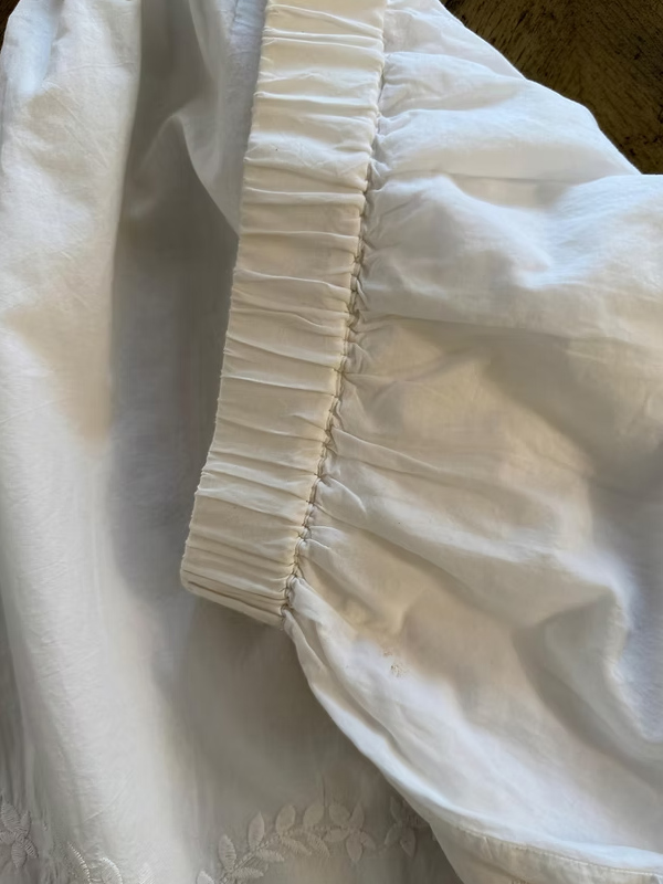 Vintage Etek Ucu Nakış ve Dantelli Etek