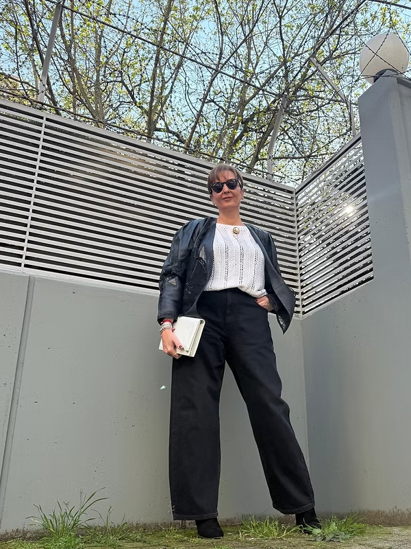 Vintage Sırtı Dantel ve İşlemeli Deri Ceket