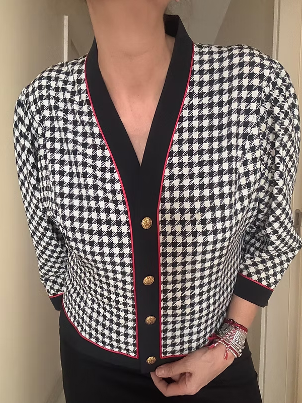 Vintage Gold Düğmeli Kazayağı Desen Bluz