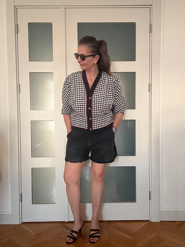 Vintage Gold Düğmeli Kazayağı Desen Bluz