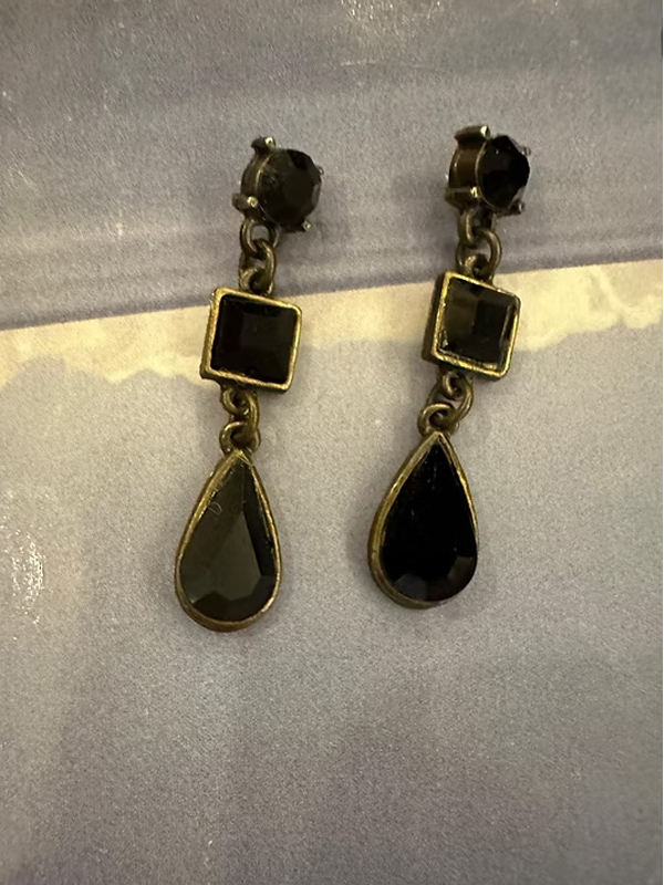 Vintage Siyah Kristal Taşlı Küpe