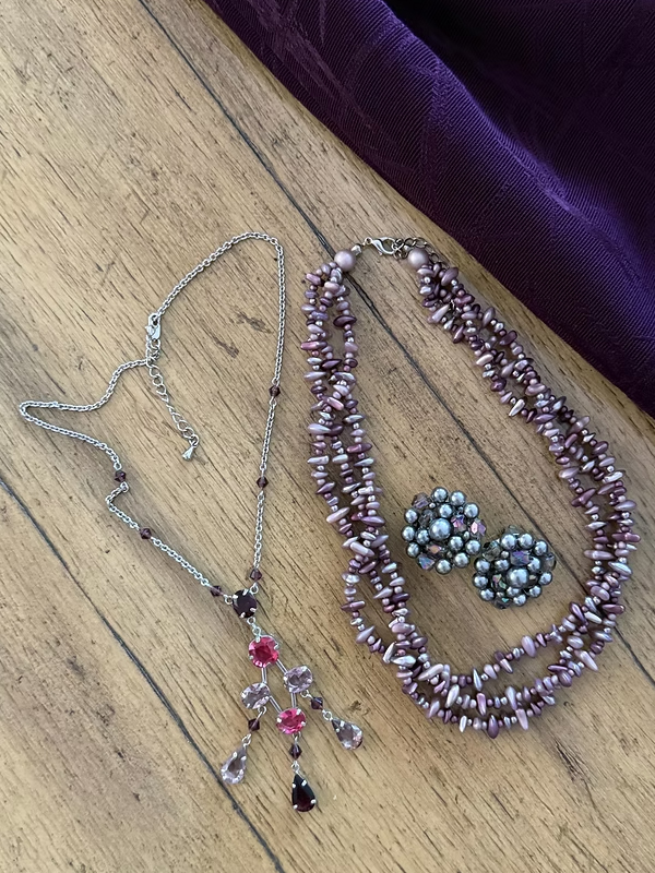 Mor Çoklu Boncuk Kolye