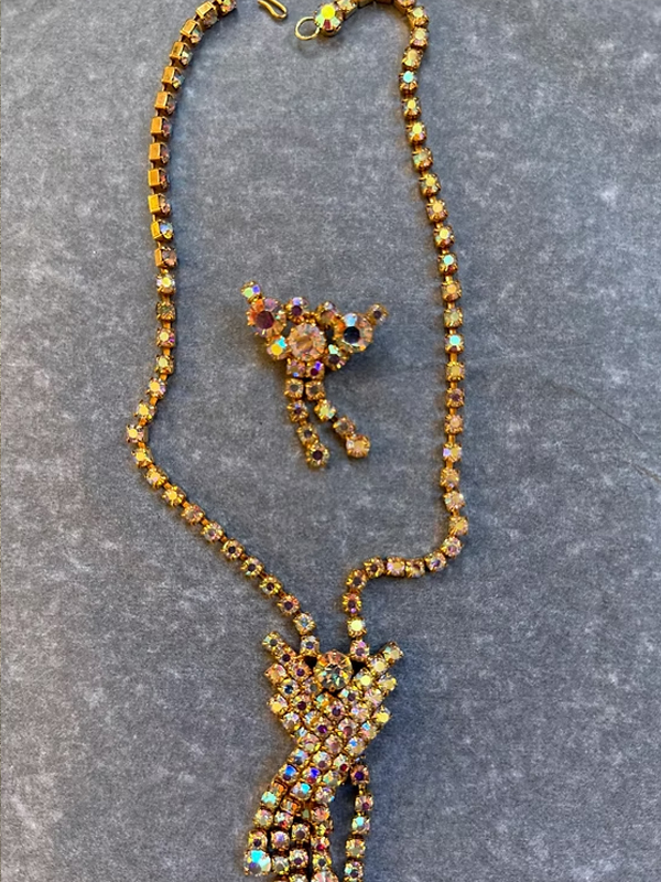 Vintage Aurora Broş